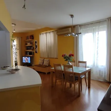 Policlinico Apartament